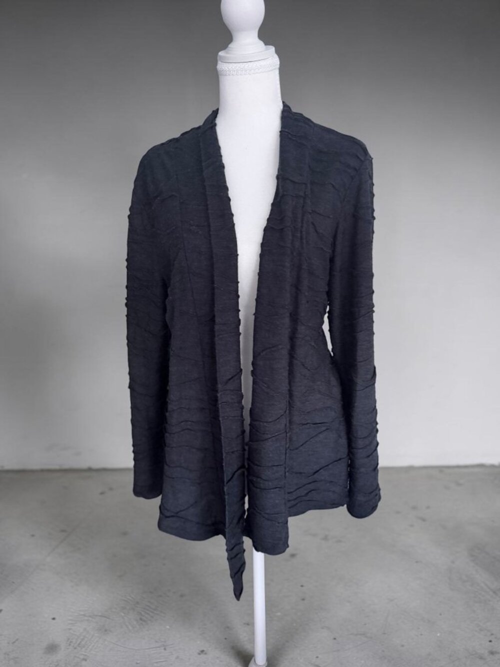 CHICOS Dark Charcoal Gray Cardigan Top Size 1 Small